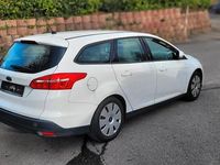 Gebraucht Ford Focus Business Edition 125 PS (91 kW) 2017 Weiß Kombi