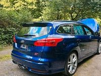 Usata Ford Focus ST 185 CV (136 kW) 2017 Blu Station wagon