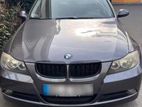Gebraucht BMW 318 129 PS (94 kW) 2006 Grau Kombi
