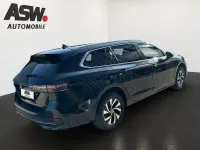 Gebraucht VW Passat Business 150 PS (110 kW) 2024 Grenadillschwarz metallic Limousine