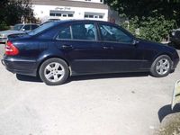 Gebraucht Mercedes E320 Avantgarde 224 PS (164 kW) 2003 Blau Limousine