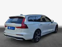 Gebraucht Volvo V60 145 PS (106 kW) 2025 Kombi
