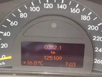 Gebraucht Mercedes 200 120 PS (88 kW) 2003 Silber Limousine