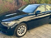 Gebraucht BMW 114 102 PS (75 kW) 2012 Schwarz Kleinwagen