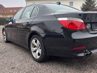 Gebraucht BMW 523 177 PS (130 kW) 2006 Schwarz Limousine