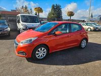 Gebraucht Peugeot 208 Active 82 PS (60 kW) 2015 Orange Kleinwagen