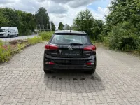 Gebraucht Hyundai i20 Select 75 PS (55 kW) 2019 Phantom black. / mic Kleinwagen