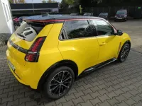 Używany Renault 5 E-Tech Iconic 89 kW (122 KM) 2025 Żółty Hatchback