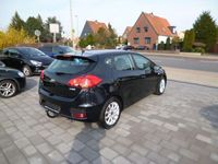 gebraucht Kia Ceed Ceed /1.6 CRDi 136 DCT EMOTION, SHZ, AHK, 8 fach Bereift