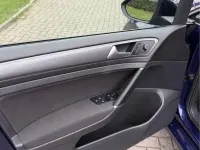 Gebraucht VW e-Golf 100 kW (136 PS) 2019 Blau Kleinwagen