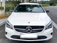 Gebraucht Mercedes CLA200 136 PS (100 kW) 2017 Weiß Kombi