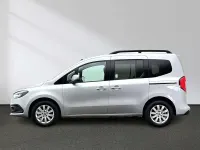 Gebraucht Mercedes T180 Progressive 116 PS (85 kW) 2024 Silber Van / Kleinbus