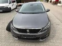 Gebraucht Peugeot 308 Active 131 PS (96 kW) 2019 Grau Limousine