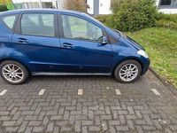Gebraucht Mercedes A180 109 PS (80 kW) 2011 Blau Van / Kleinbus