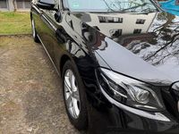 Gebraucht Mercedes E220 194 PS (142 kW) 2018 Schwarz Limousine