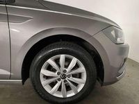 Gebraucht VW Polo Highline 95 PS (69 kW) 2021 Z1 limestone grey metallic (metallic) Limousine