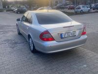 Gebraucht Mercedes E280 Elegance 231 PS (169 kW) 2006 Silber Limousine