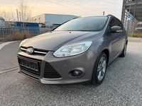 Gebraucht Ford Focus 101 PS (74 kW) 2014 Braun Kombi