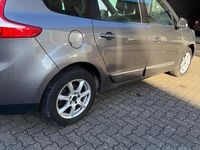 Gebraucht Renault Scénic III 132 PS (97 kW) 2015 Grau Van / Kleinbus