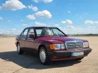 Gebraucht Mercedes 190 122 PS (89 kW) 1992 Rot Limousine