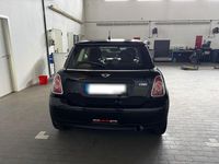 Gebraucht Mini ONE 75 PS (55 kW) 2011 Schwarz Kleinwagen