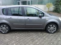 Gebraucht Renault Grand Modus Night&Day 112 PS (82 kW) 2012 Grau metallic Van / Kleinbus