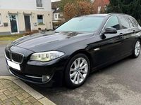 Gebraucht BMW 525 218 PS (160 kW) 2011 Schwarz Kombi