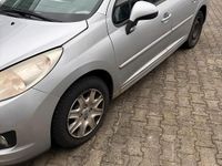 Gebraucht Peugeot 207 66 PS (48 kW) 2011 Silber Kombi