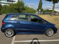 Gebraucht Mercedes B160 Sport 95 PS (69 kW) 2010 Blau Kleinwagen