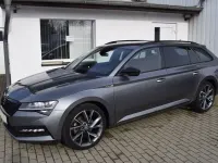 Gebraucht Skoda Superb SportLine 200 PS (147 kW) 2024 Grau Kombi