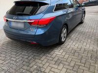 Gebraucht Hyundai i40 136 PS (100 kW) 2011 Blau Kombi