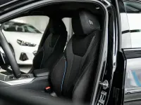 Gebraucht BMW 330 M Sport 245 PS (180 kW) 2025 Saphirschwarz Kombi