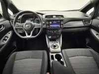 Gebraucht Nissan Leaf Acenta 110 kW (150 PS) 2023 Weiß Kleinwagen