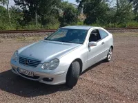 Gebraucht Mercedes C180 143 PS (105 kW) 2005 Silber Coupé