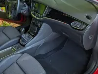 Gebraucht Opel Astra Dynamic 110 PS (80 kW) 2018 Rot Kombi