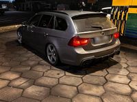 Gebraucht BMW 330 M Performance 245 PS (180 kW) 2011 Grau Kombi