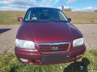 Gebraucht Hyundai Trajet GLS 140 PS (102 kW) 2006 Rot Van / Kleinbus