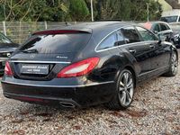 Gebraucht Mercedes CLS250 Shooting Brake 204 PS (150 kW) 2015 Schwarz Kombi
