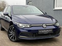 Gebraucht VW Golf VIII Highline 150 PS (110 kW) 2022 Blau Limousine