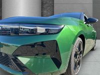 Neu Opel Astra Ultimate 145 PS (106 kW) 2026 Klover grün Kombi