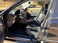 Gebraucht Mercedes E220 Elegance 170 PS (125 kW) 2007 Schwarz Limousine