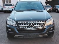 Gebraucht Mercedes ML350 224 PS (164 kW) 2010 Grau SUV