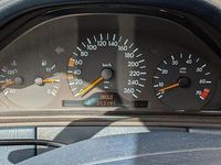Second-hand Mercedes E280 193 CP (141 kW) 1997 Argintiu Berlinǎ