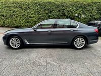 Gebraucht BMW 750 449 PS (330 kW) 2017 Grau Limousine
