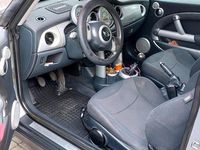Second-hand Mini Cooper 90 CP (66 kW) 2004 Argintiu Hatchback