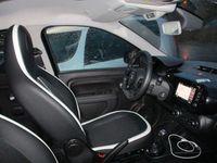 Gebraucht Renault Twingo Techno 60 kW (82 PS) 2022 Schwarz Kleinwagen