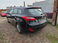 Gebraucht Hyundai i30 135 PS (99 kW) 2014 Schwarz Kombi
