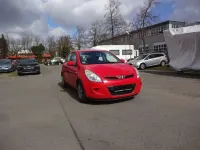 Gebraucht Hyundai i20 Edition 77 PS (56 kW) 2011 Rot Kleinwagen