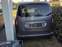 Gebraucht Mercedes T180 Edition 116 PS (85 kW) 2022 Grau Van / Kleinbus
