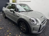 Gebraucht Mini Cooper SE 135 kW (184 PS) 2022 Grau Kleinwagen